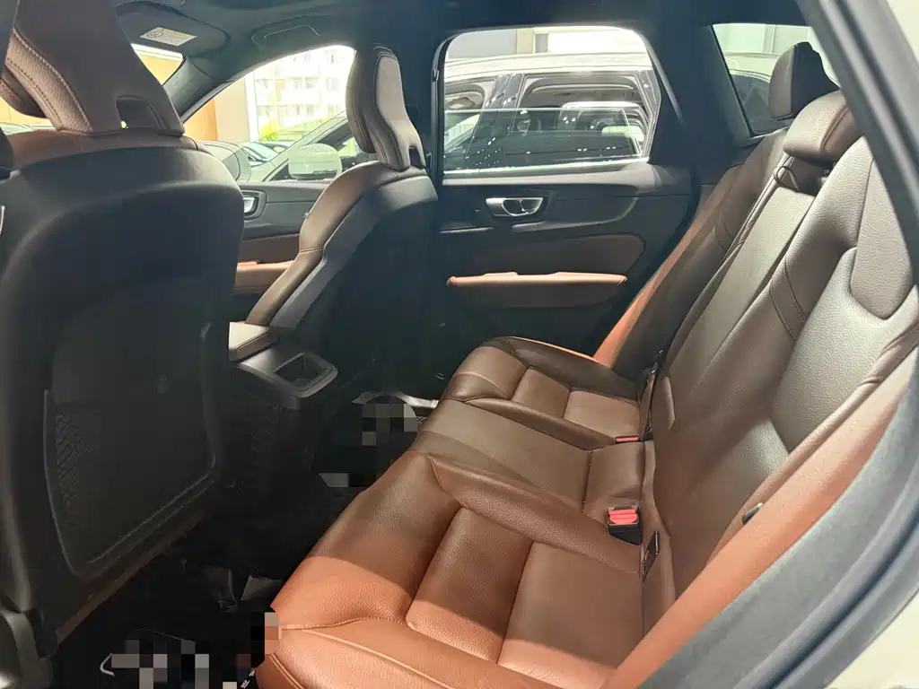 Volvo XC60 2023