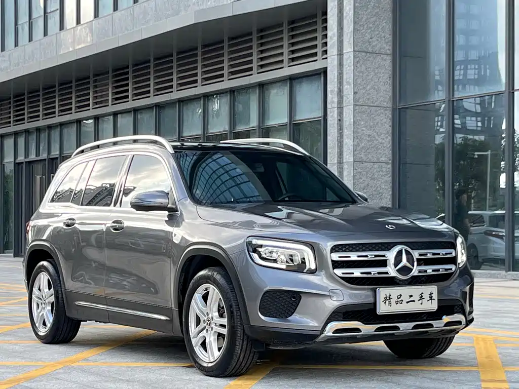 Mercedes-Benz GLB 2023