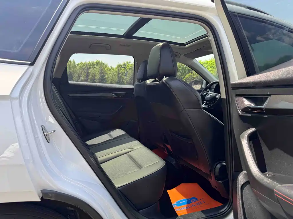 Skoda Karoq 2023 — фото 9