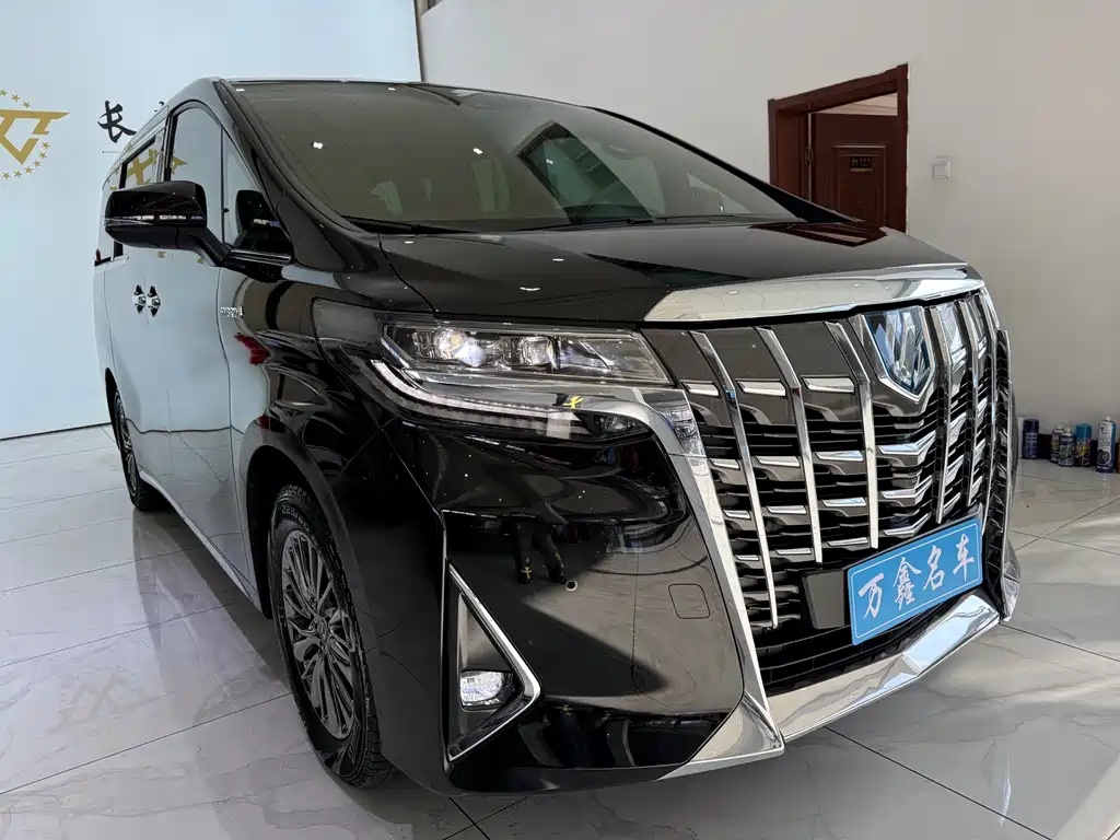 Toyota Alphard 2022 — фото 3