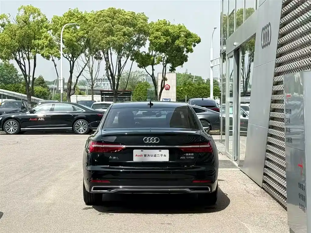 Audi A6L 2023