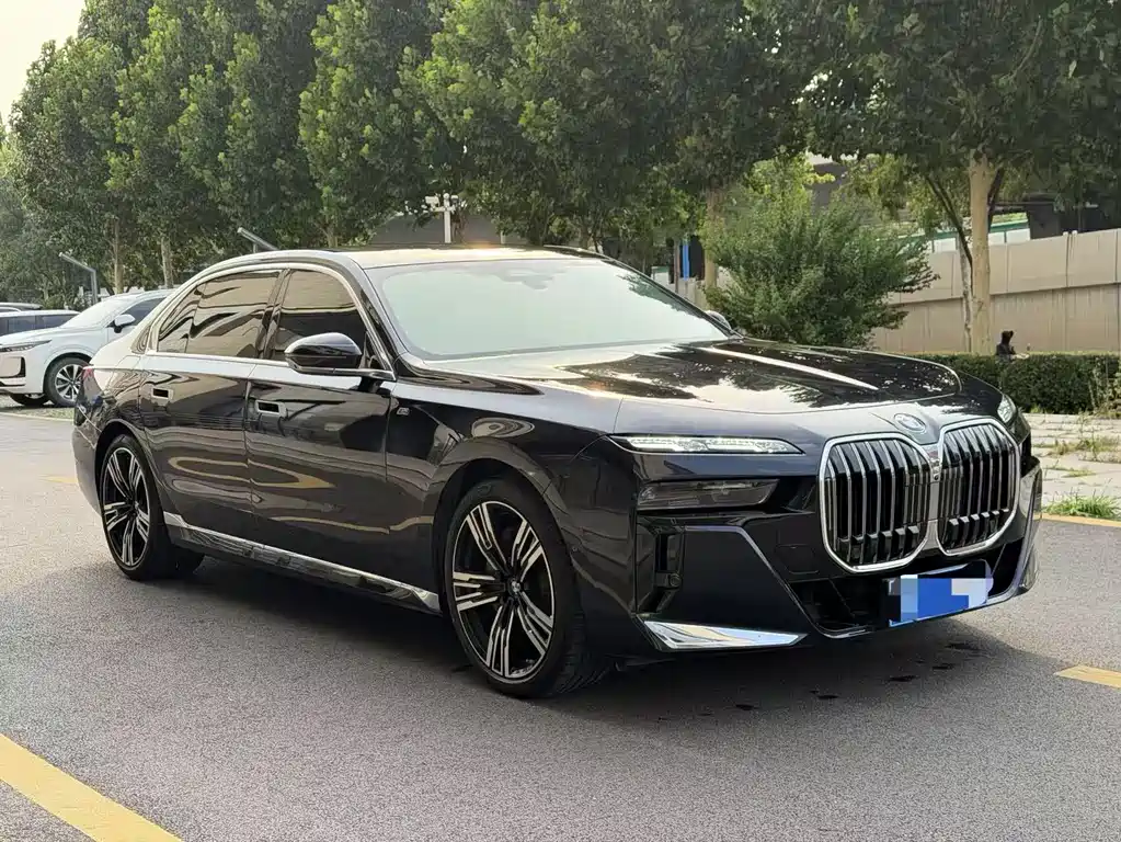 BMW 7 Series 2024