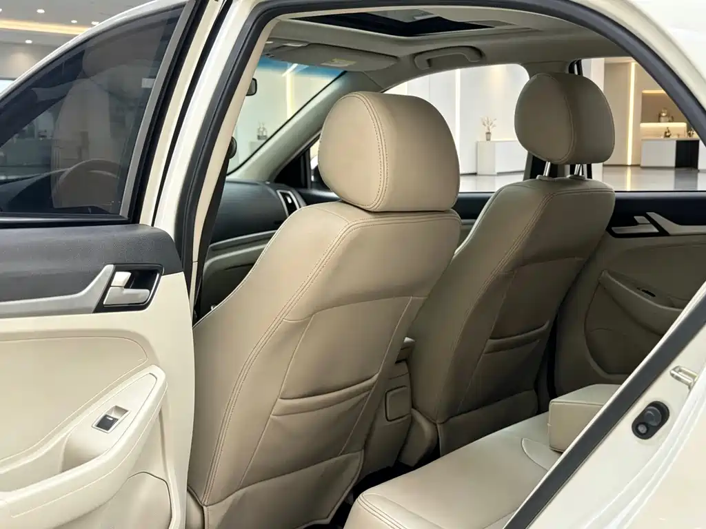 Geely Vision 2015