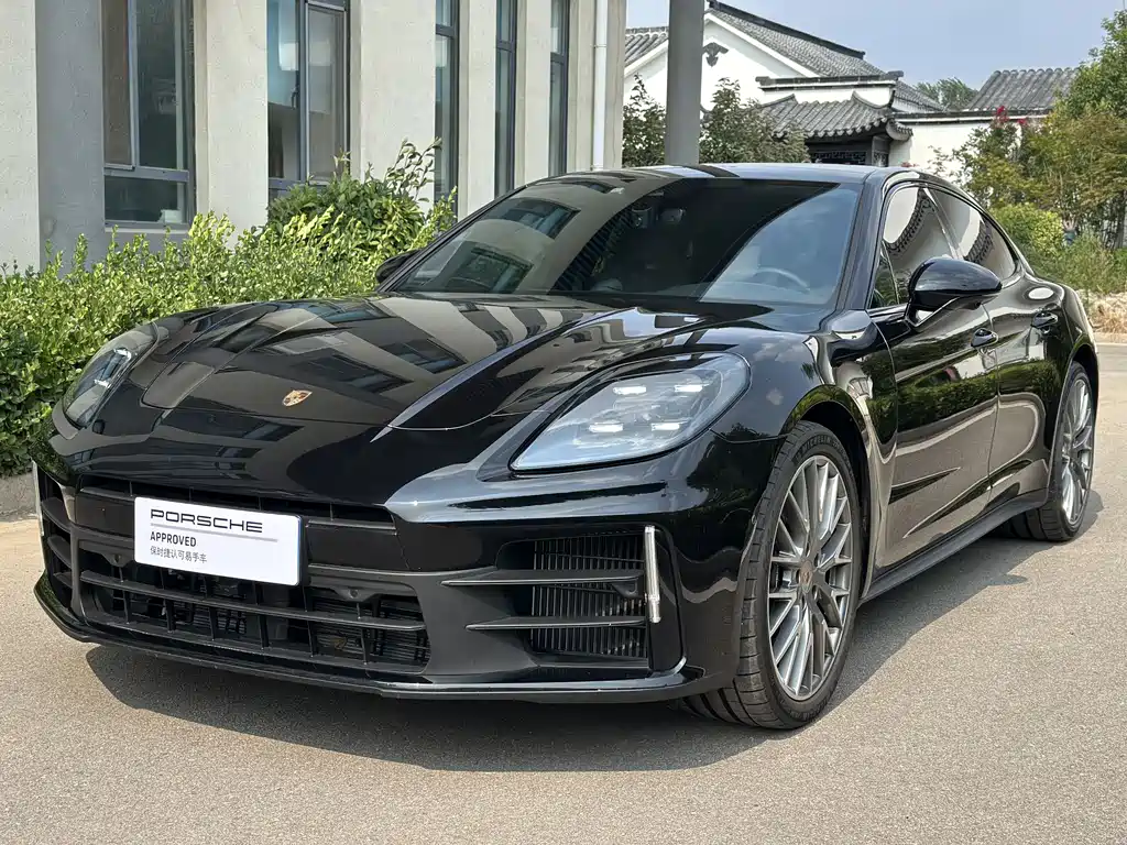 Porsche Panamera 2024