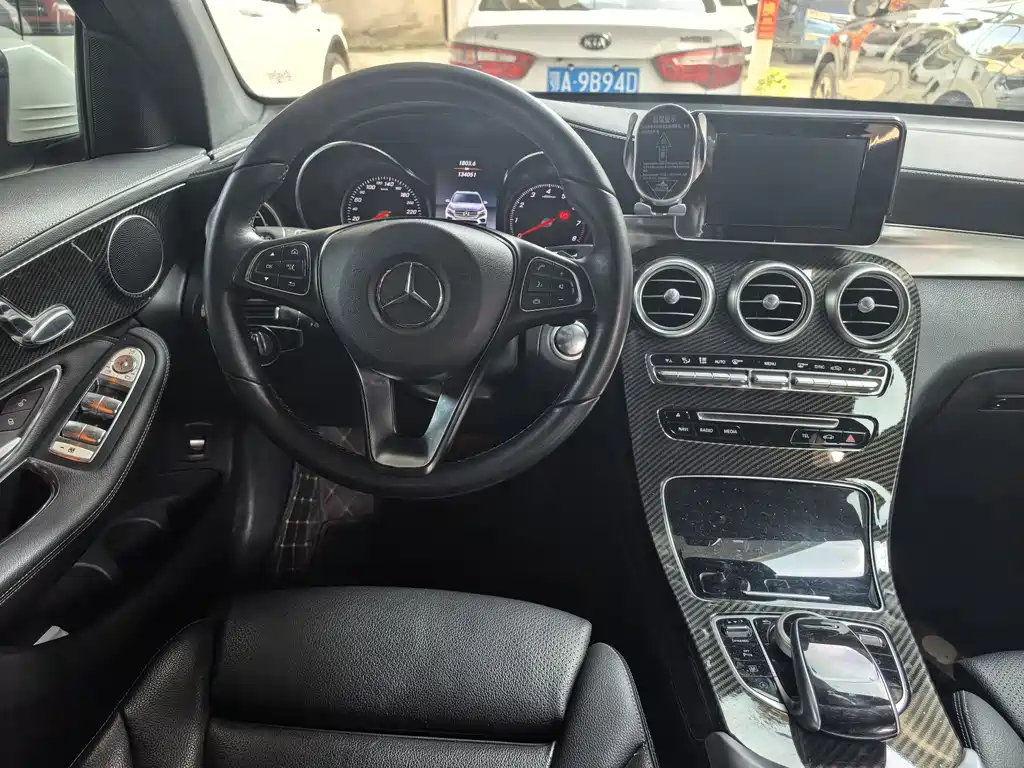 Mercedes-Benz GLC 2019 — фото 10