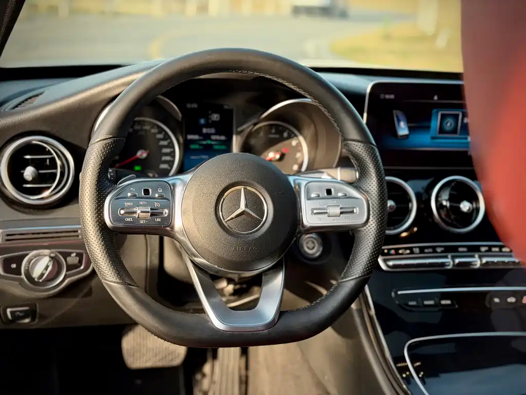 Mercedes-Benz C-Class 2019 — фото 12