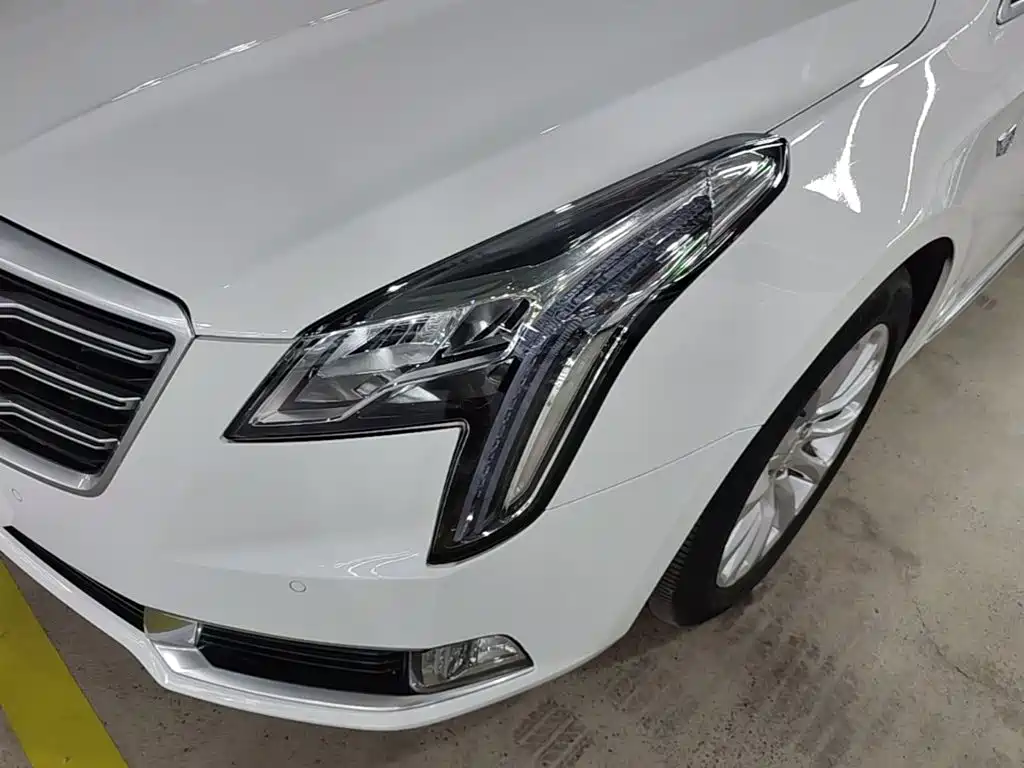 Cadillac XTS 2019 — фото 24