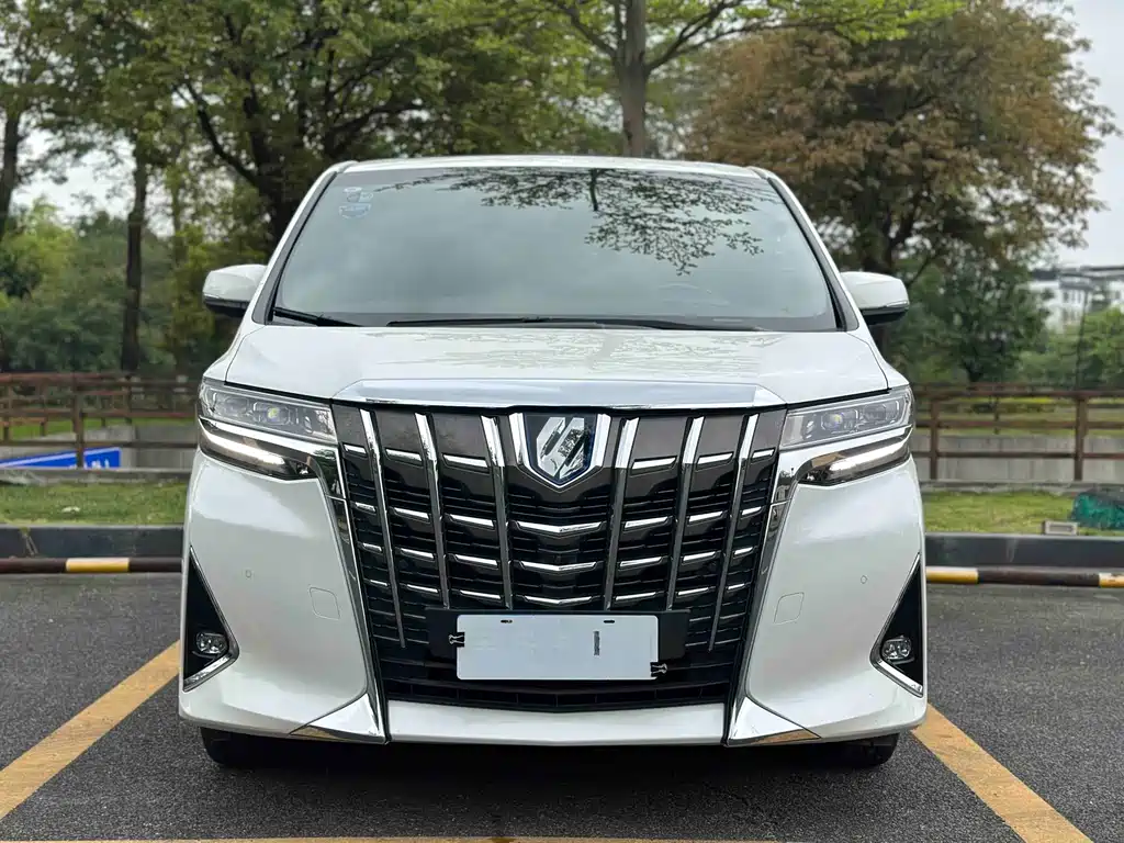 Toyota Alphard 2020 — фото 2