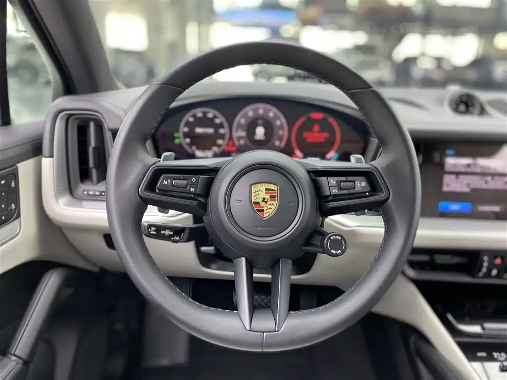 Porsche Cayenne 2024