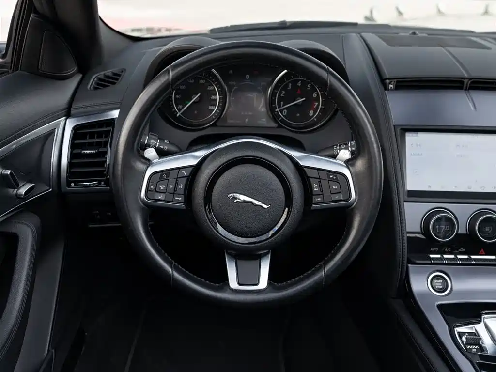 Jaguar F-TYPE 2018 — фото 11