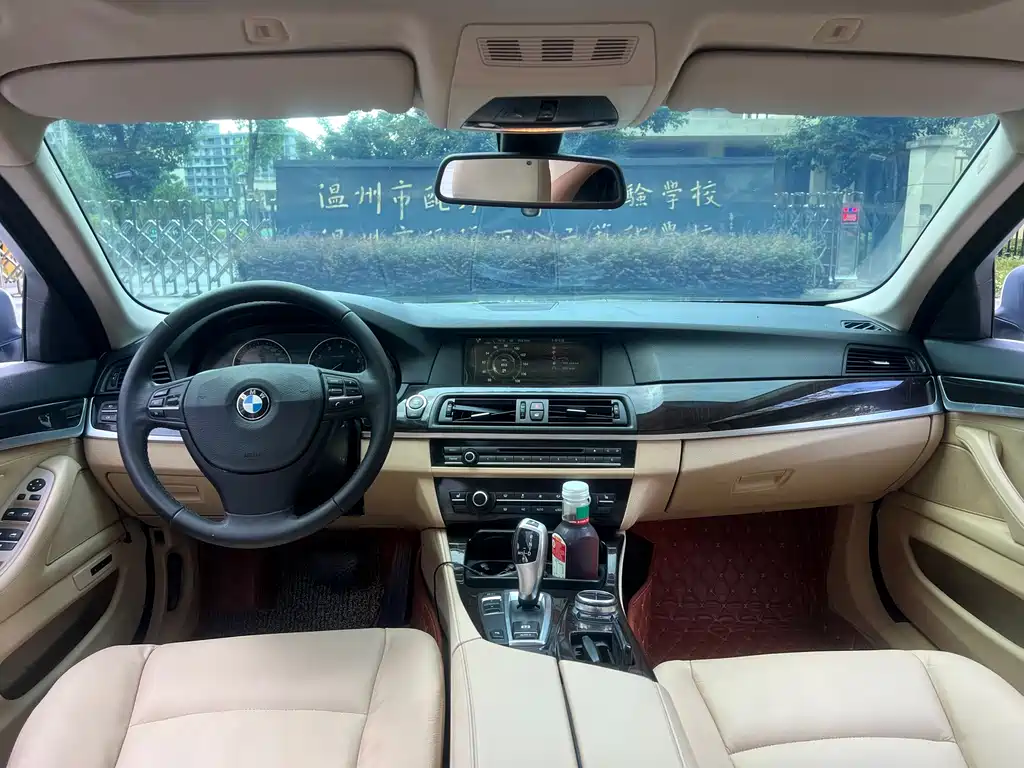 BMW 5 Series 2013 — фото 15