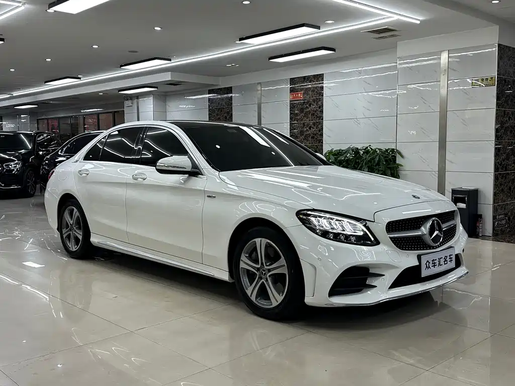 Mercedes-Benz C-Class 2020 — фото 3