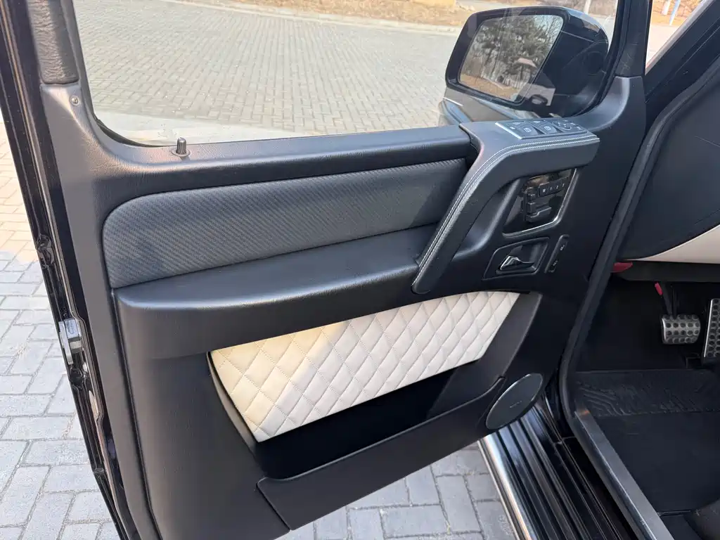Mercedes-Benz G-Class AMG 2017 — фото 10