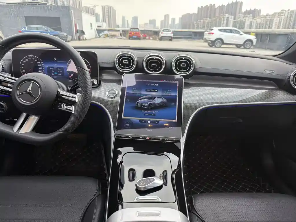 Mercedes-Benz C-Class 2022