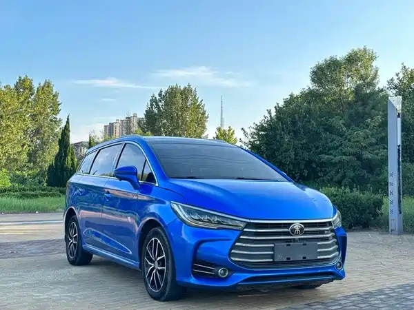 BYD Song MAX 2017