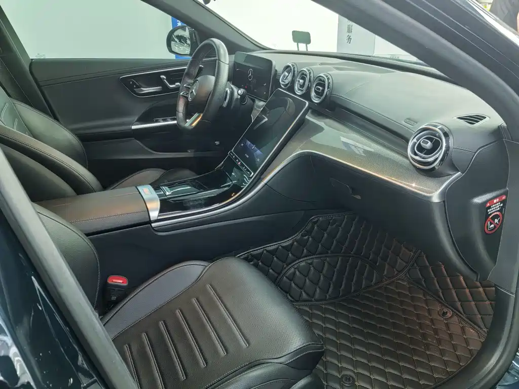 Mercedes-Benz C-Class 2022