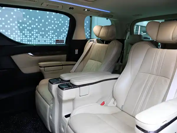 Toyota Vellfire 2020
