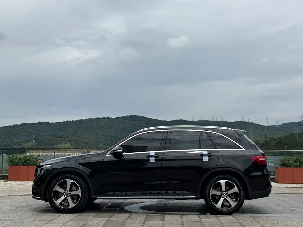 Mercedes-Benz GLC 2018 — фото 10