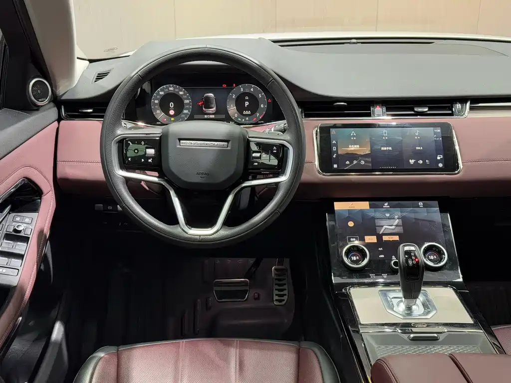 Land Rover Evoque 2023 — фото 16