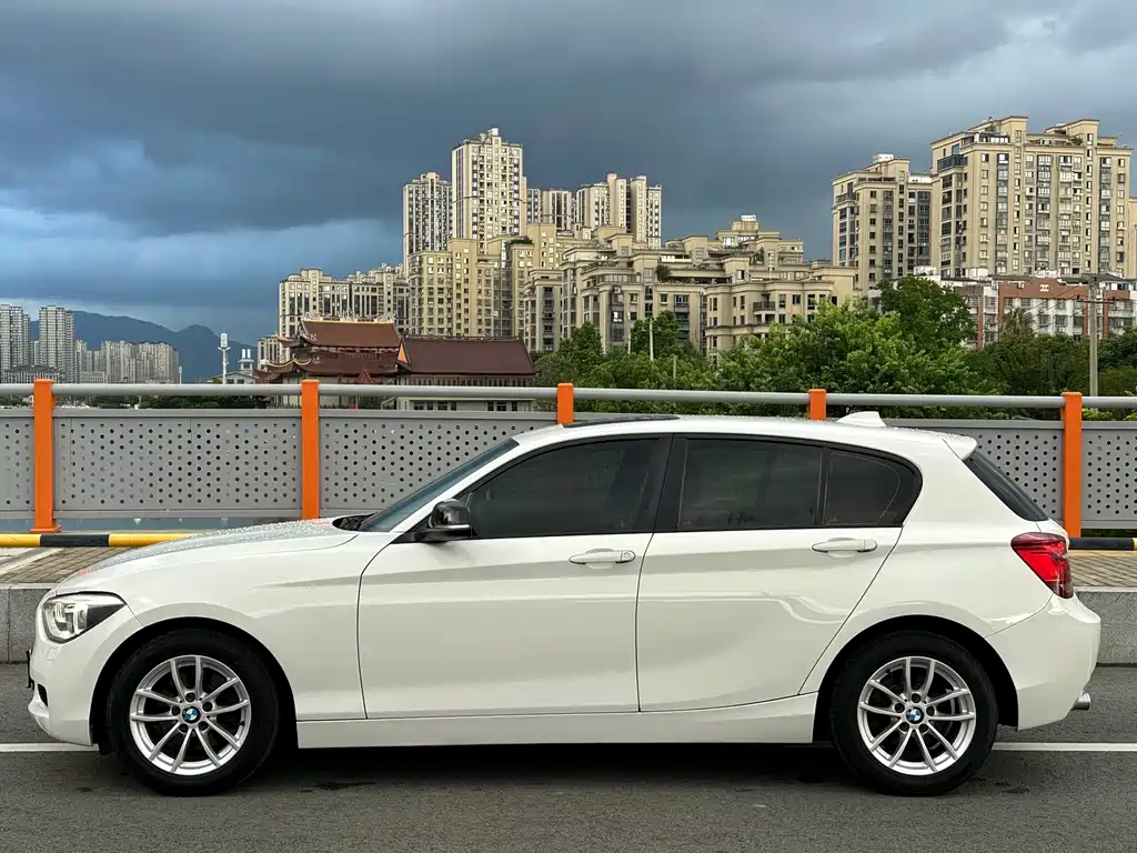 BMW 1 Series 2013 — фото 17