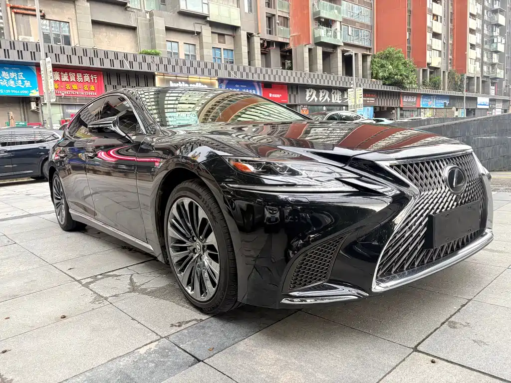 Lexus LS 2019 — фото 3