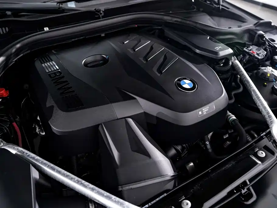 BMW 5 Series 2024 — фото 13