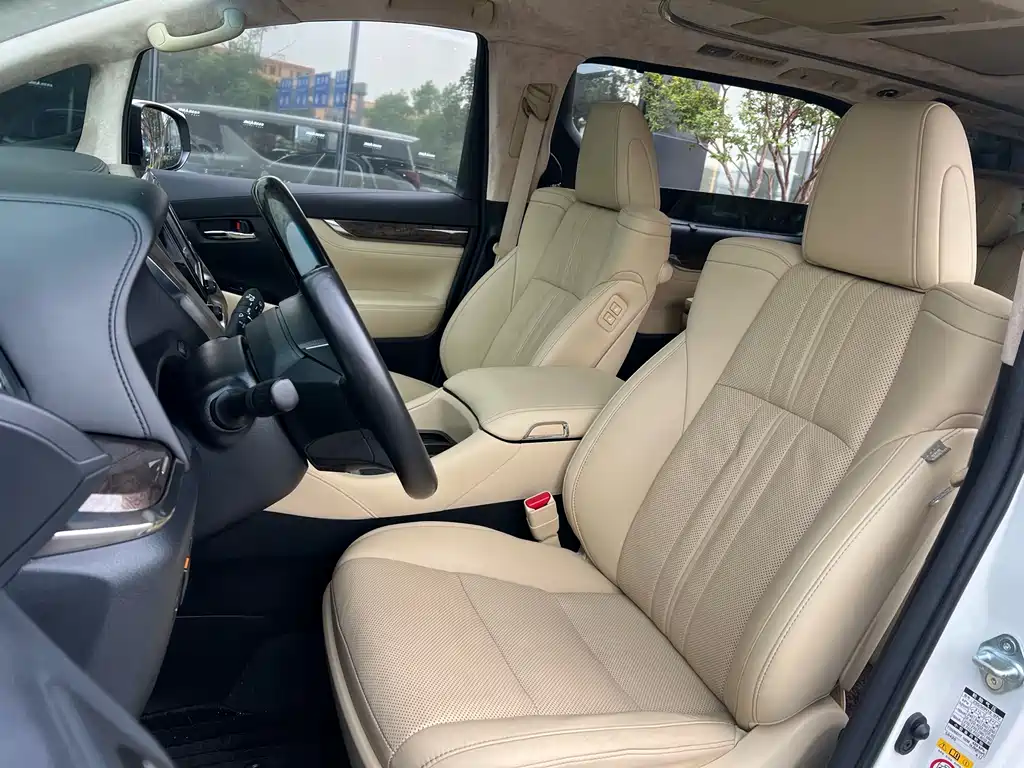 Toyota Alphard 2018 — фото 6