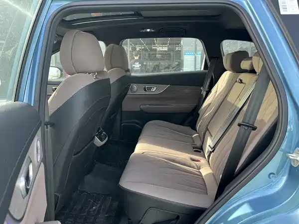 Chery Tiggo 8 PLUS C-DM 2025