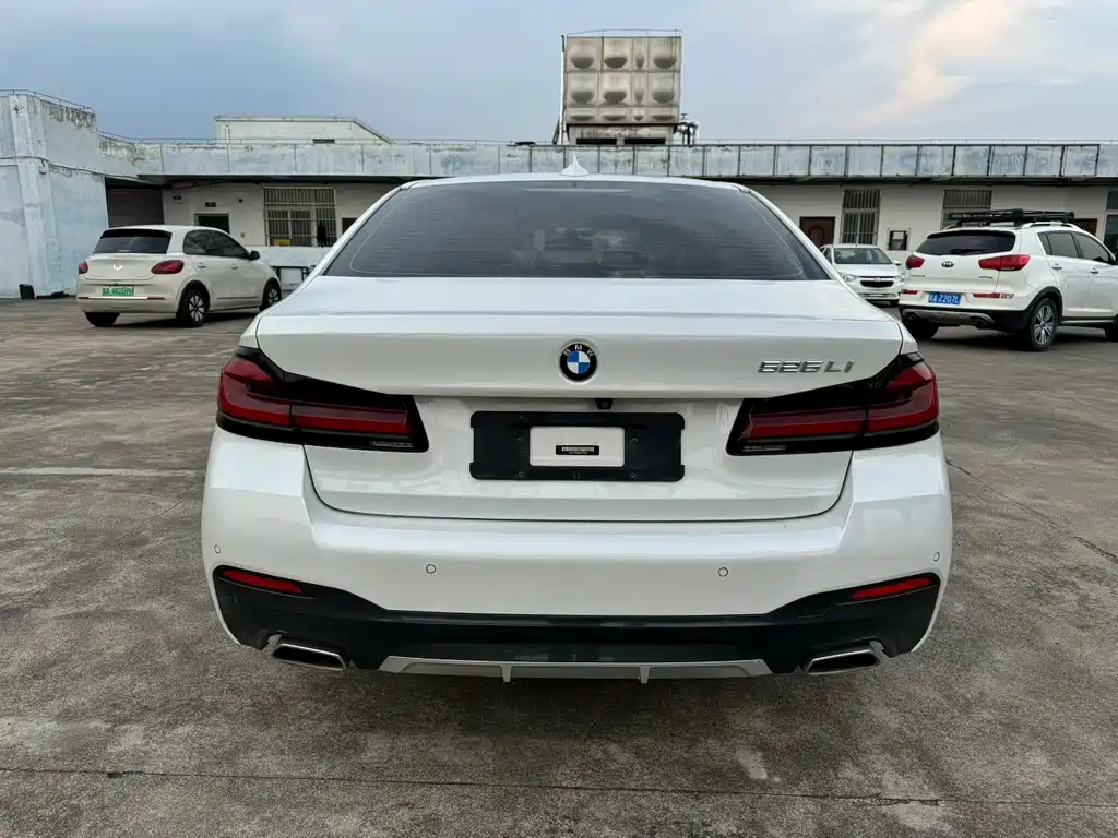 BMW 5 Series 2021