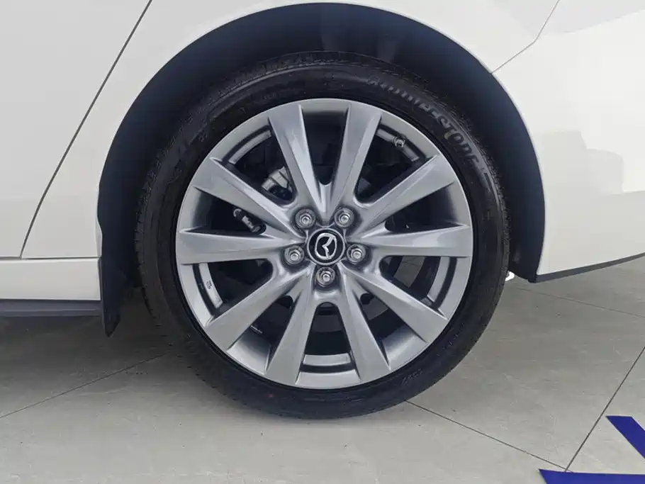 Mazda 3 Axela 2026