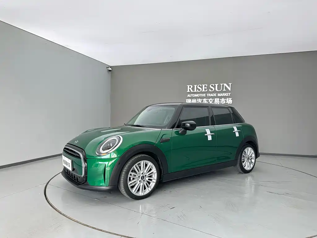 MINI MINI 2022