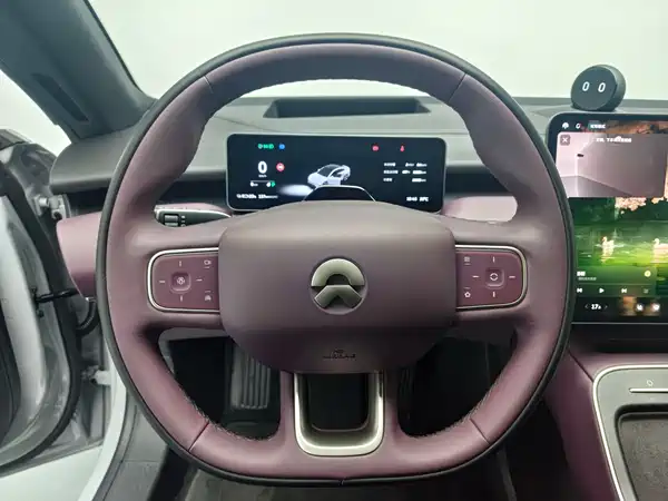 NIO ET5 2025