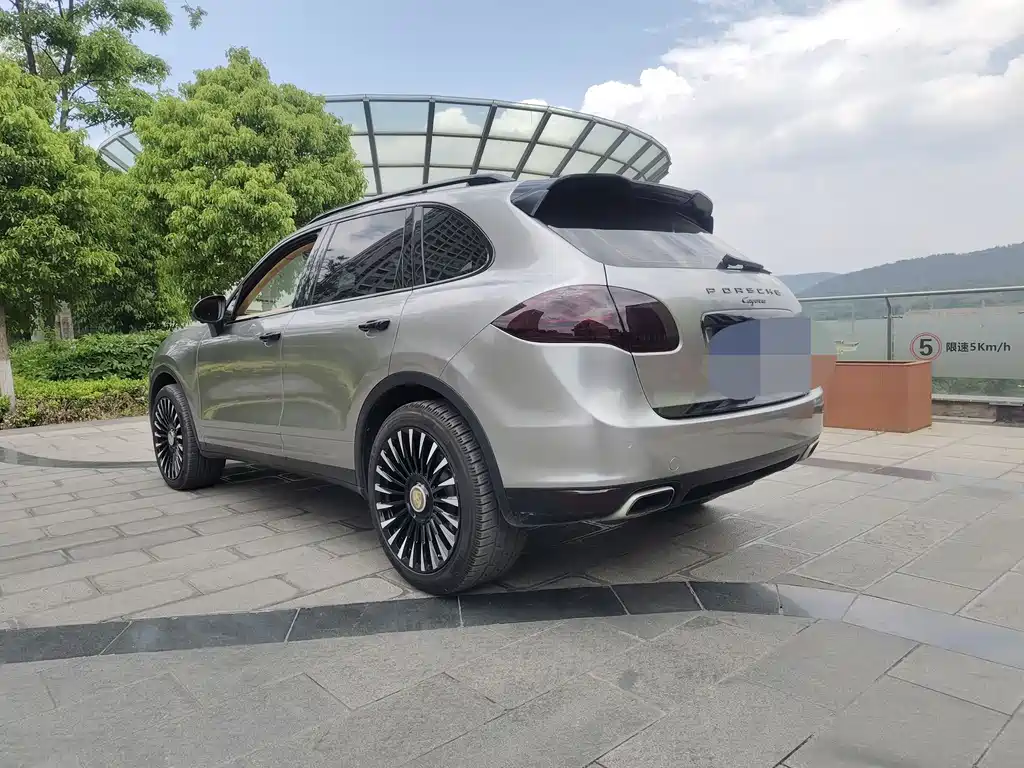 Porsche Cayenne 2015 — фото 6