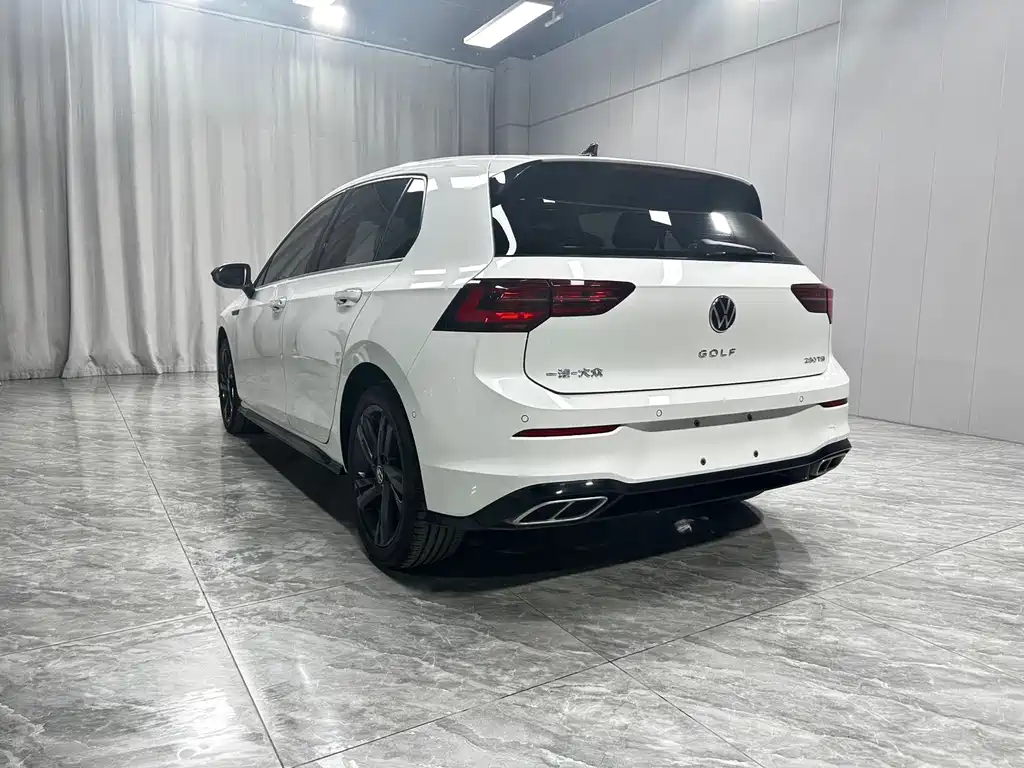 Volkswagen Golf 2022