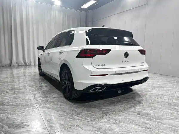 Volkswagen Golf 2022
