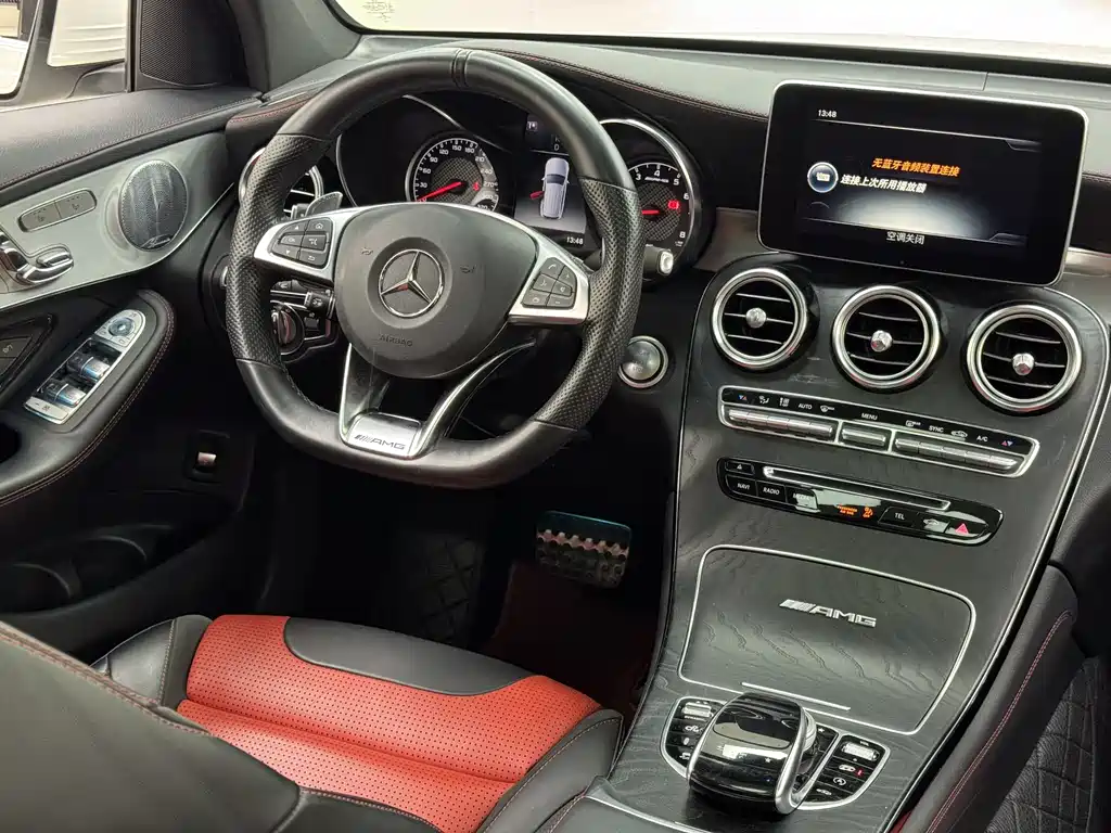 Mercedes-Benz GLC AMG 2020 — фото 15