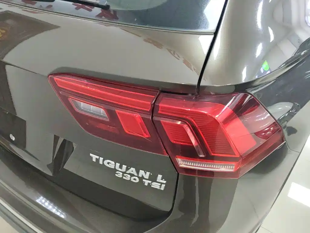 Volkswagen Tiguan L 2017 — фото 8