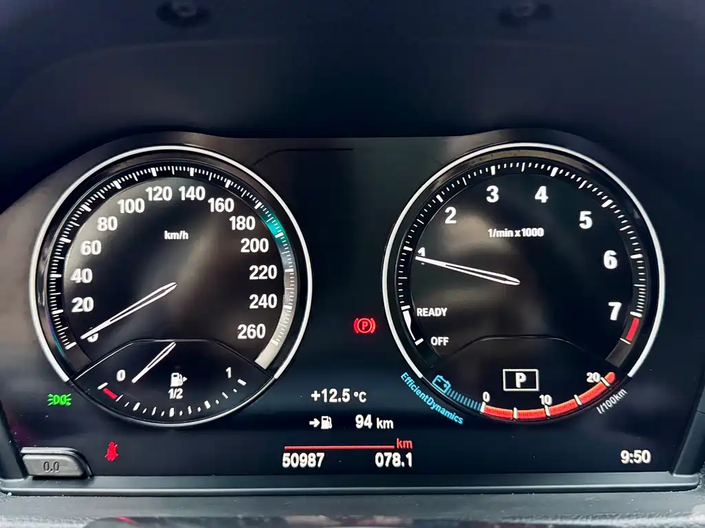 BMW 1 Series 2021 — фото 22