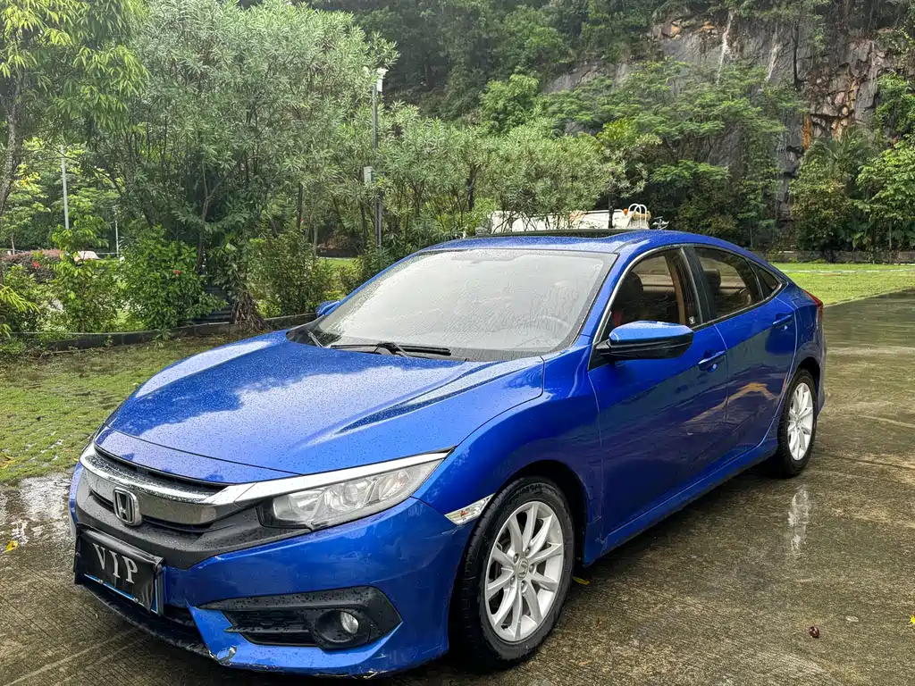 Honda Civic 2017 — фото 1