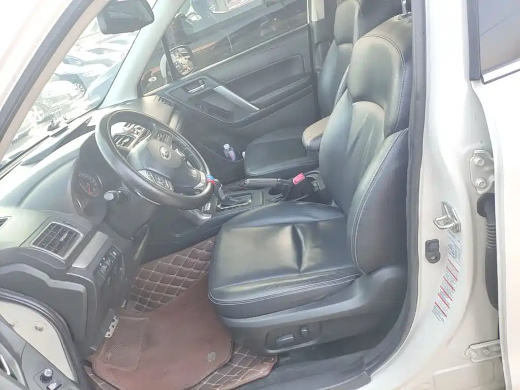Subaru Forester 2015 — фото 15