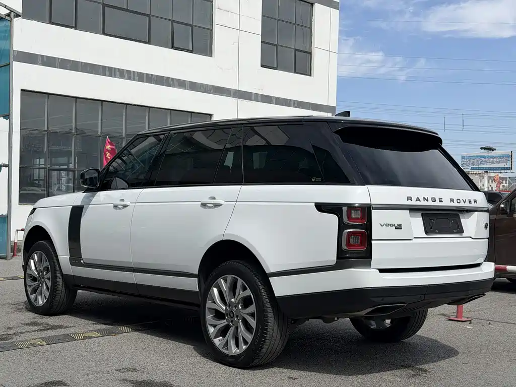 Land Rover Range Rover 2021 — фото 5
