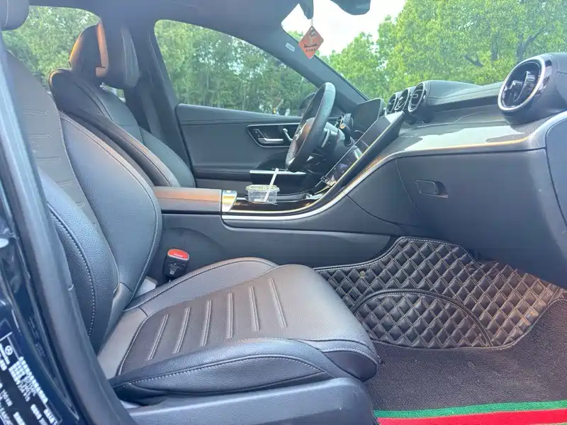 Mercedes-Benz C-Class 2023 — фото 6