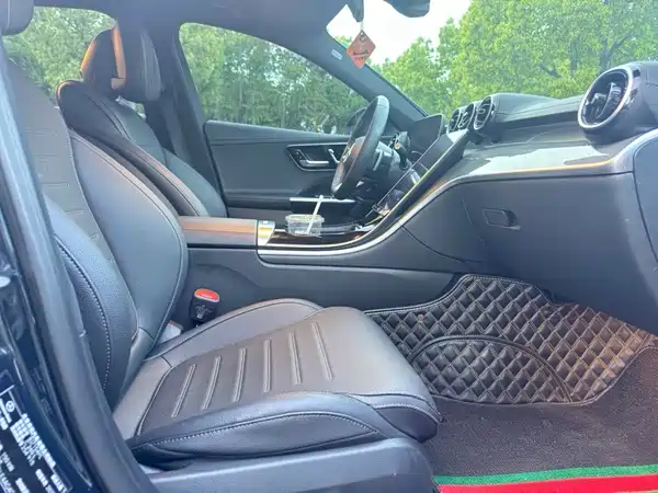 Mercedes-Benz C-Class 2023