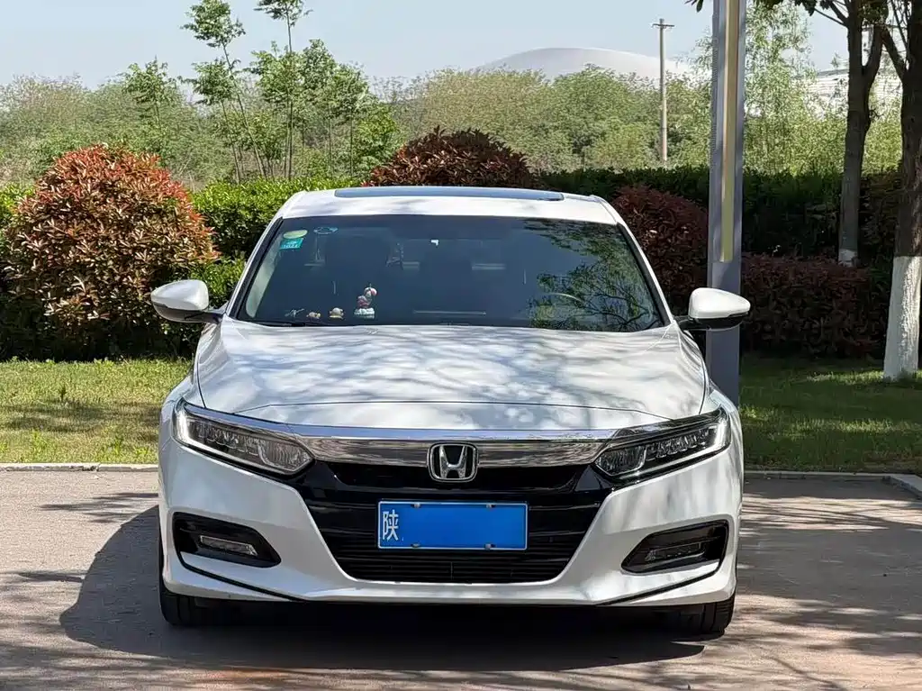 Honda Accord 2019 — фото 2