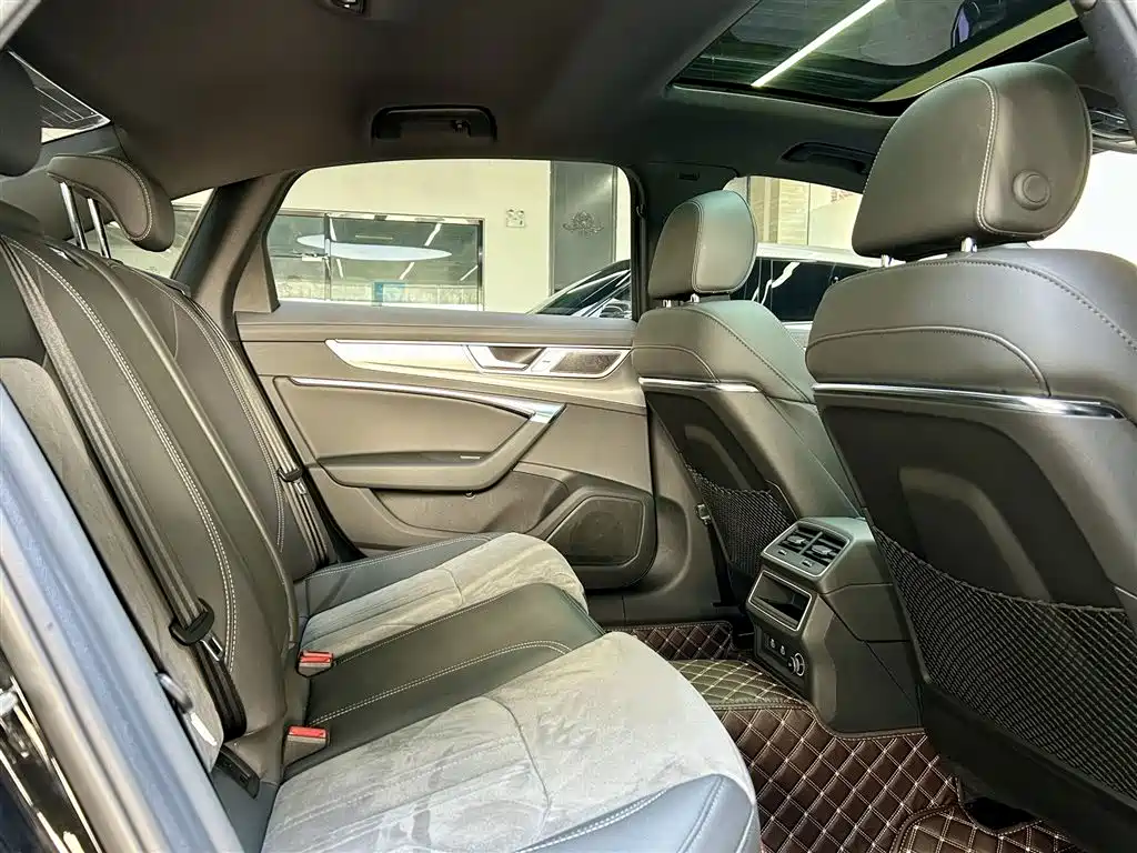 Audi A6L 2023 — фото 16