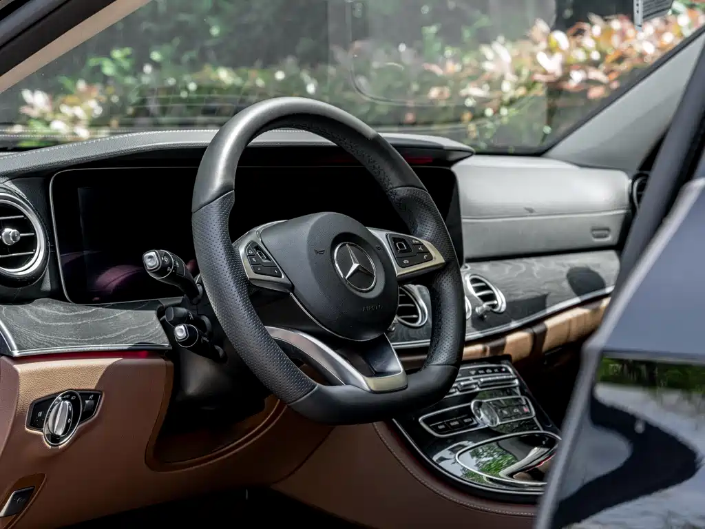 Mercedes-Benz E-Class 2017 — фото 9