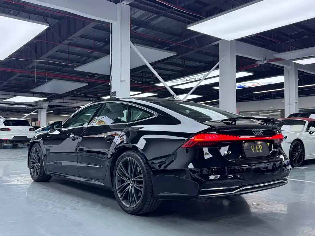 Audi A7 2024 — фото 16