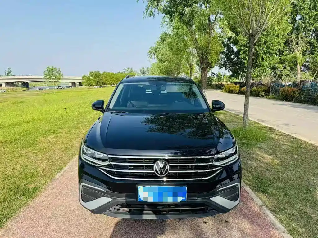 Volkswagen Tiguan L 2022 — фото 2