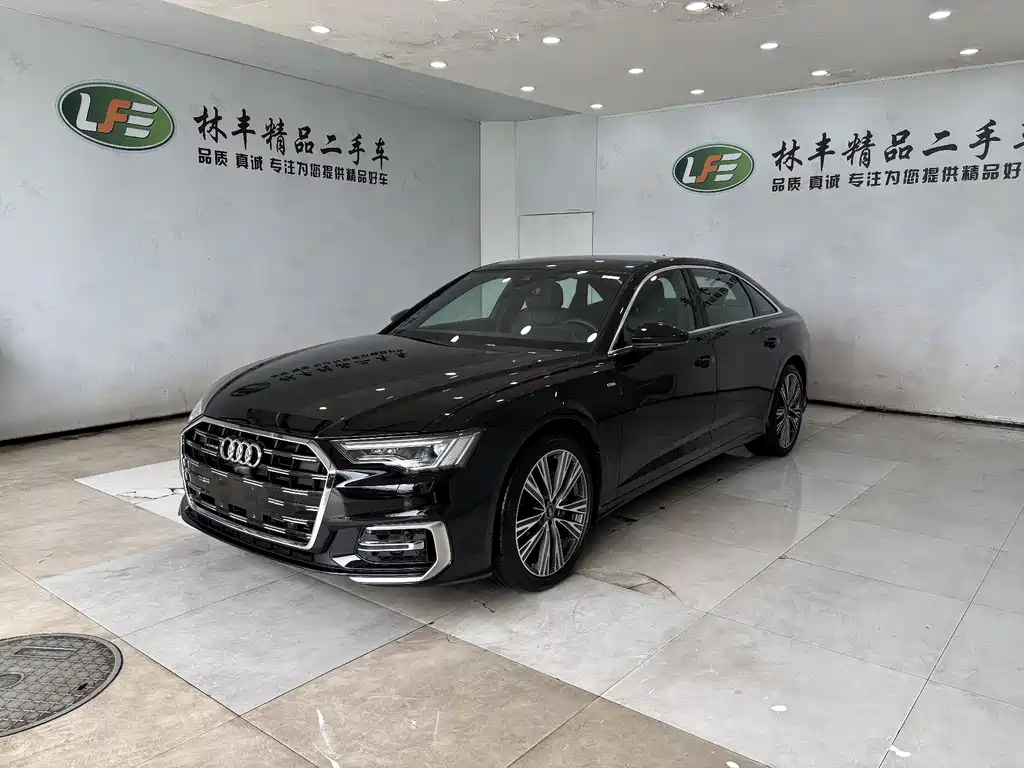 Audi A6L 2025 — фото 1