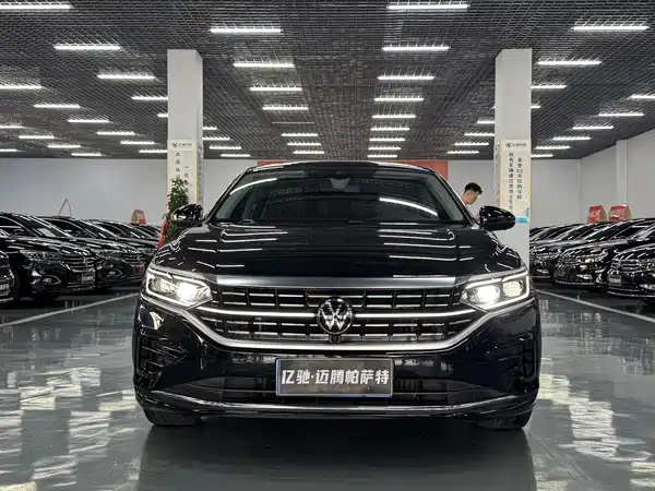 Volkswagen Passat 2022